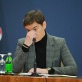 Brnabić na tribini SNS u Lazarevcu: Ja iskreno ne znam šta ove kukavice hoće