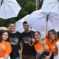 Maturanti u Kikindi plešu 18 godina: Kadril proslavio punoletstvo sa 300 srednjoškolaca
