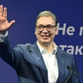 Sliku njegovu ljube: Kalendar sa Vučićem u Palati pravde