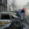 Prvi podaci o žrtvama: Najmanje 133 osobe poginule u padu aviona na letu za London, tela izvučena iz zgrada