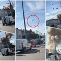 Ljudi kupuju jaja, bomba im pada iza leđa: Pogledajte zastrašujući snimak stravične eksplozije u Harkovu, objavio ga Zelenski…