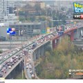 Kolaps u Beogradu: Vozila mile, kolone na sve strane (foto)