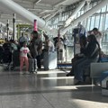 Poplave poremetile saobraćaj do dva terminala aerodroma Hitrou