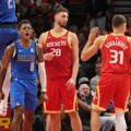 NBA: Bogdanov debi u senci Durenta, devet trojki Edvardsa, istorija na meču Lejkersa i sjajni Rajakovićev Toronto (VIDEO)