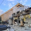 Ruski raketni napad na Kramatorsk, pogođeni tržni centar i restoran