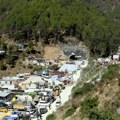 "Još samo nekoliko metara": Očekuje se da će radnici koji su 11 dana zarobljeni u tunelu biti danas oslobođeni