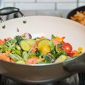 Podgrevanje povrća može biti opasno – evo kako da to uradite na siguran način