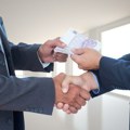 Blizanci i Ribe ne oklevaju da pozajme novac od drugih, ali retko kada vraćaju dugove