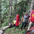 Dramatično spasavanje na Durmitoru: Nemački turisti zaglavljeni u steni: Akcija Gorske službe u toku