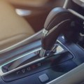 Šta znači opcija "L" na automatskim menjačima?
