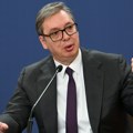 Vučić tražio od SNS aktivista da napuste Slaviju. Obećao građanima da će napadači biti procesuirani u skladu sa zakonom