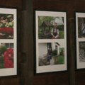 Priča o ljudima i gostoprimstvu, „Najlepša dvorišta Vlakče“ kroz 40 fotografija