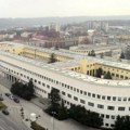 Stiže nova oprema u Gimnaziju „Žarko Zrenjanin“ u Vrbasu. Pokrajina nastavlja da ulaže u obrazovanje. Obezbeđen novac i za…