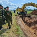 Естонија гради противтенковски ров на граници са Русијом дуг 40 километара