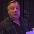 Samo se on pojavio! Jedini član ''Pinkovih zvezda'' došao da oda počast pokojnom kolegi Halidu Bešlicu