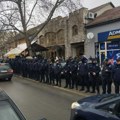 UŽIVO Izbori u 10 mesta: Napad na novinarsku ekipu u Boru, uhapšeni posmatrači "Kreni-promeni"
