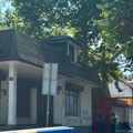 Opsadno stanje na Karaburmi: Prvi snimci sa lica mesta: Muškarac (73) nađen vezan i go na tavanu, traga se za devojkom