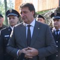 Gašić: Zaplenjeno oružje kod migranata potiče od albanske mafije sa Kosova i Metohije