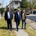 Subotica: Gradonačelnik Bakić obišao završne radove na asfaltiranju Ljermontove ulice (Foto)