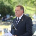 Dodik: Nemoguć suživot u BiH ako ne bude jednako priznat bol belih i crnih marama