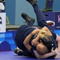 Dečja radost: Damir Mikec i Zorana Arunović se valjali pod teretom sreće koju im je donela zlatna medalja (VIDEO)