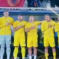 Skandal! Navijači tzv. Kosova izviždali himnu Rumuna, mahali zastavama učk i Albanije, jezive scene u Prištini