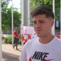 Student DIF-a u Novom Sadu: Apsurdna tvrdnja da su studenti napali policiju ispred DIF-a (VIDEO)