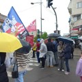 Blokada ulica u Arađelovcu – Uprkos kiši prenos dočeka maratonaca u Briselu