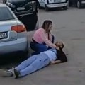 Zamolio ih je da se pomere, a oni su mu polomili lobanju Oglasila se svastika mladića krvnički pretučenog na parkingu