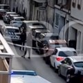 Džihadista ubadao ljude na ulici i uzvikivao "Alahu akbar" Policija ga upucala, objavljen snimak sa lica mesta! (video)