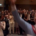 Čolina ćerka uživala za sve pare, Sofra skako sa harmonikom: Una u miniću, harmonikaš napravio ludu žurku