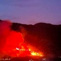 (Video) "Sa neba pada kiša pepela, jedva se diše, zasuti smo!" Kataklizmične scene u Crnoj Gori: Ljudi ostali bez struje i…