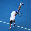 Novak odradio prvi trening u Melburnu, nema znakova povrede