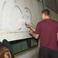 Prefarbani grafiti protiv studenata u Obrenovcu, policija legitimisala one koji imaju farbu i najavila prijave