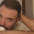 Ivan Bosiljčić se oglasio u cik zore: Podočnjaci "do poda", on u raskopčanoj košulji: "Živele kreativne noći"
