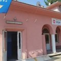 Kosovske vlasti zauzele železničku stanicu u Zvečanu: Uklonjena ćirilična tabla, istaknuta kosovska zastava
