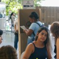 Miran izborni dan u Kolumbiji nakon nasilne kampanje: desnica iznenadila u prvom krugu
