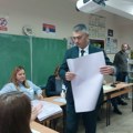 Kako su na izborima glasali kandidati i političari: Među prvima glasao Srdanović, Ponošu nisu dozvolili medije, Vučević i…