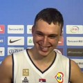 VIDEO Ima 20 godina, a „igra k’o mator“: Jović šalom posle debija na Mundobasketu nasmejao sve