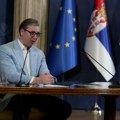 Predsednik: Srbija se naoružava da bi čuvala svoju zemlju; Prosečna plata biće 1.400 evra, očekujem veći povratak ljudi u…