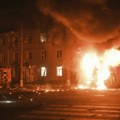 Ukrajina: Četvoro poginulo u ruskim udarima na Harkov, spasioci među žrtvama