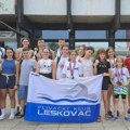 Leskovački plivači osvojili 16 medalja na Vidovdanskom kupu 2024.