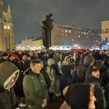 Miša Bačulov pozvao na generalni štrajk i građansku neposlušnost: Protest građana u centru Novog Sada FOTO/VIDEO