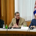 Uživo "protesti u Srbiji padaju" Vučić na sednici Vlade Srbije: Govorilo se o Kosovu, aktuelnoj situaciji, nis-u: Počela je…