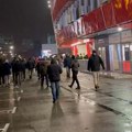 Neki od navijača Zvezde napuštaju stadion na poluvremenu (VIDEO)