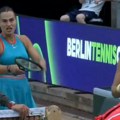 Arina Sabalenka nije mogla da veruje: Masarova je usred meča tražila - ovo! (video)