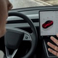 Tesla uvodi prvu vožnju robotaksijem uz ljudski nadzor u vozilu