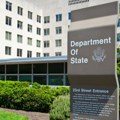 Stejt department otpustio diplomatu zbog veze sa Kineskinjom
