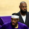 NBA legenda kaže da Lebron ne igra jer mu Lejkersi ne nude ugovor