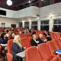 Sednica niške Skupštine: Usvojena povećanja plata direktora, vlast i opozicija jednoglasno o fasadama [blog uživo]
